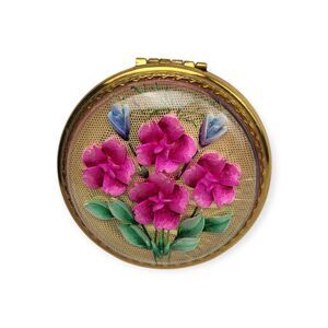 Vtg Kigu 3D Floral Carved Lucite & Shell Art Powder Compact and Mirror
